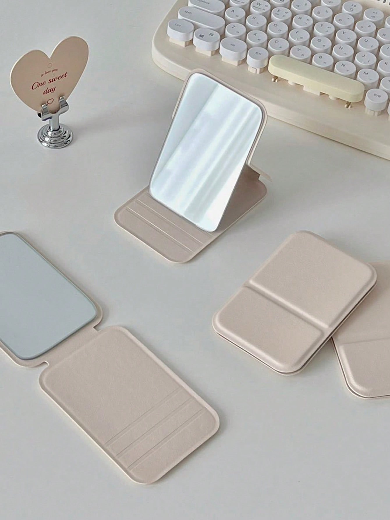 Portable Folding Mini Makeup M - Makeup review and price